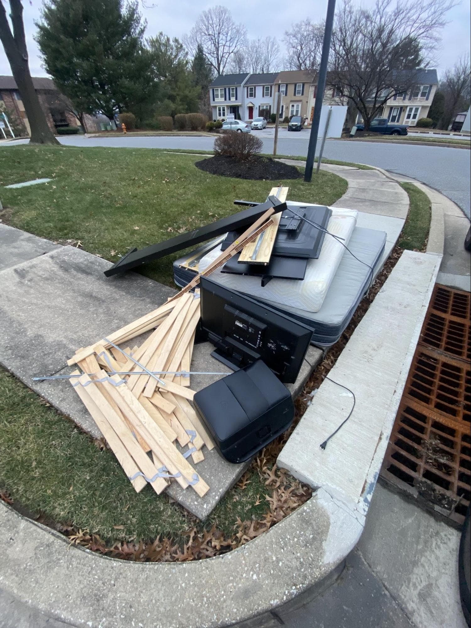 Curbside & Recycle Pick Up